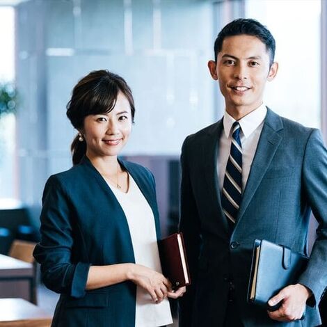 コンサルスタッフ